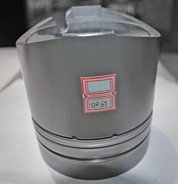 Piston de moteur STR67