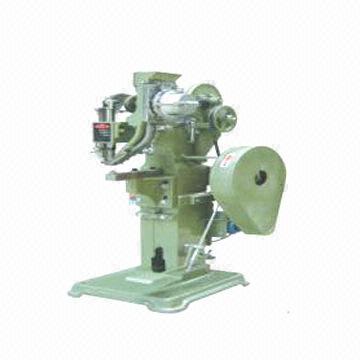 Mushrooms Buckle Riveting Machine with Riveting Automatic Feeding