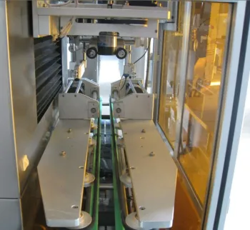 Automatic Shrink Sleeve Labeling Machine