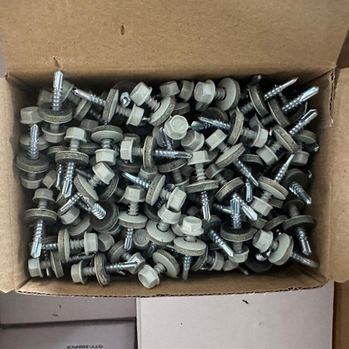 Шурупы для гипсокартона с металлическим цветным покрытием