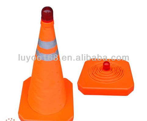 Foldable flexible traffic cones