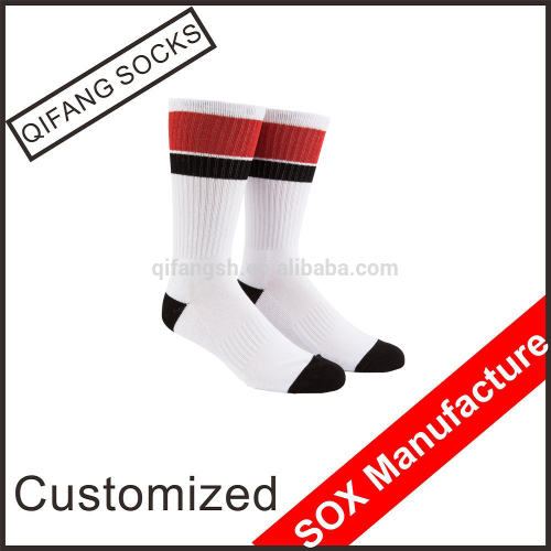 Wholesale Mens Jacquard Cotton Custom Socks