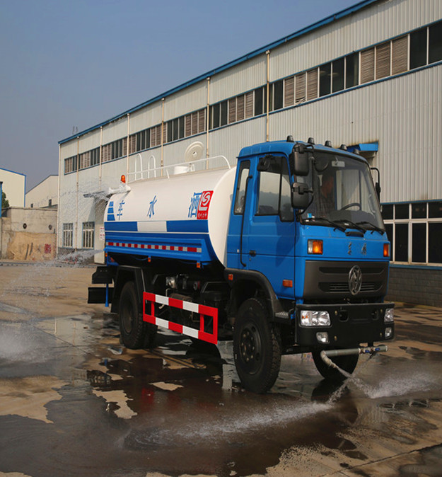 Dongfeng 4X2 Carbon Steel 7m³ Water Bowser