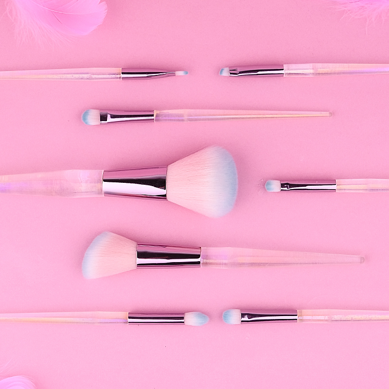 3 MAKEUP BRUSHES