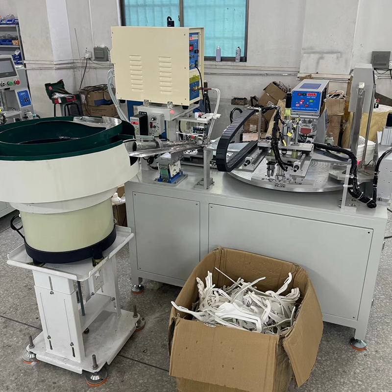 Plastic Hanger Making Machine