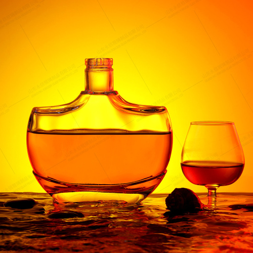 ESPATTERO all'ingrosso di bottiglie di vetro di brandy