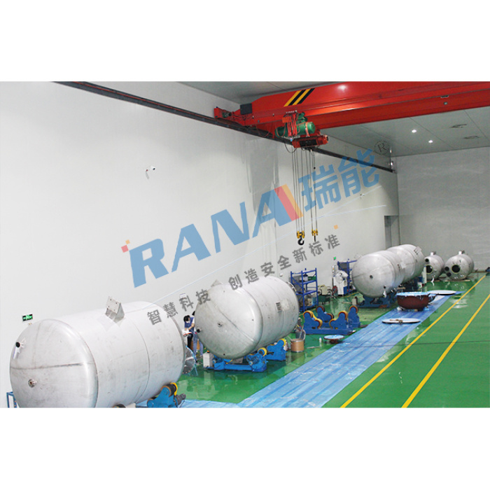 Бак з фторопластовым пакрыццём з PTFE