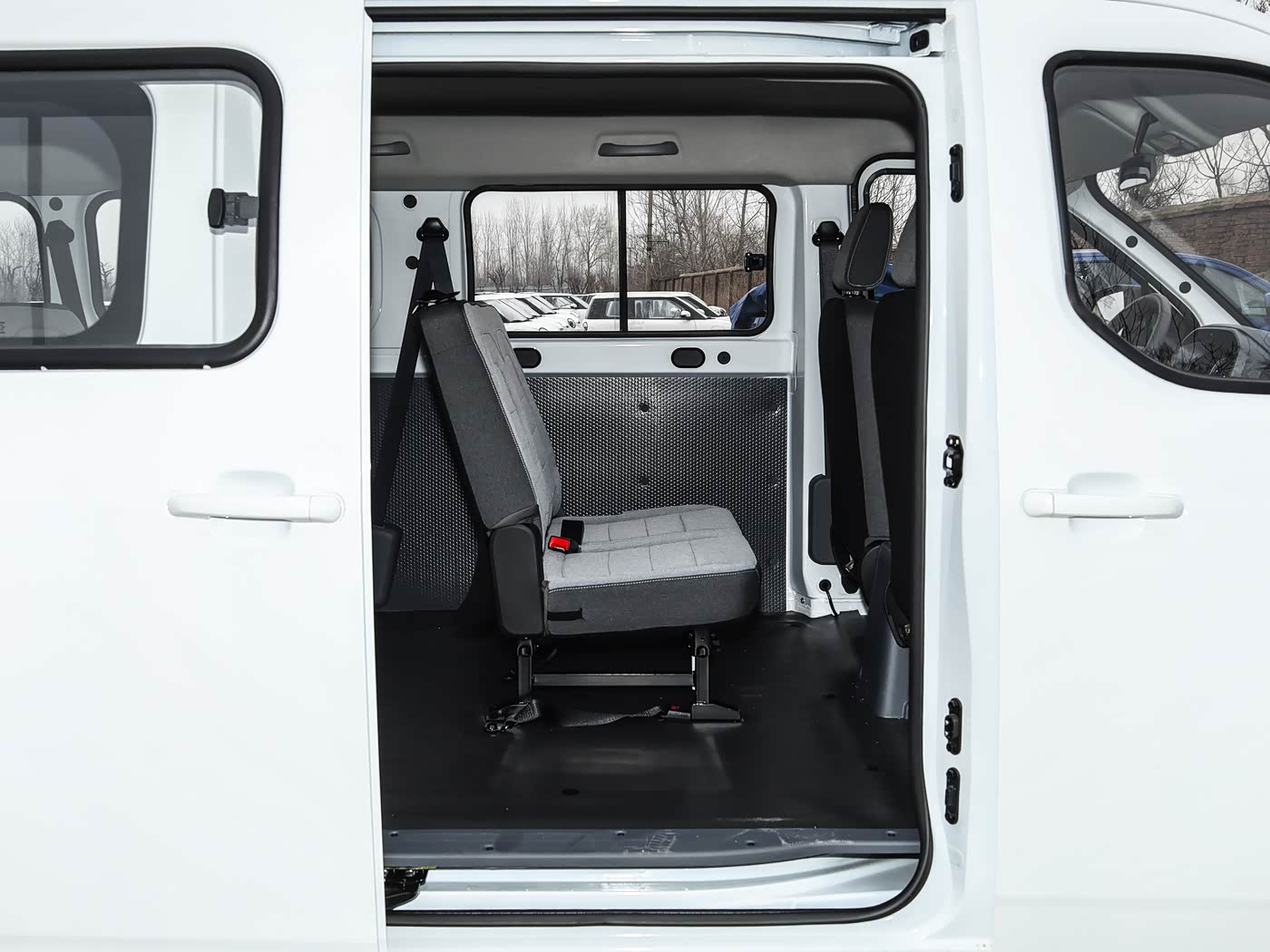330km/h Bus Comfort 6-seater