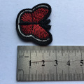 Accessoires de patch de vêtements brodés papillon rouge sur mesure