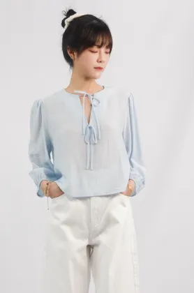 Bubble Sleeve Lace up Top