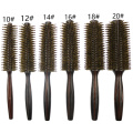Brosse ronde en bois naturel pour coiffure
