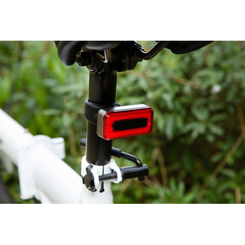 Luz de bicicleta USB recargable nueva bicicleta