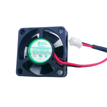 Penjualan Panas DFS301012M 3010: 12V 1.3W 3cm Mini Quiet Cooling Fan