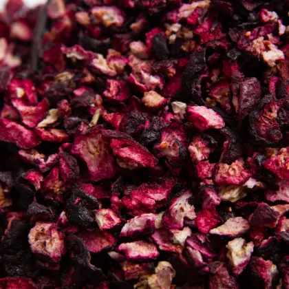 Dried Cranberries and Freeze-Dried Fruits: 100% Natural Snack Options