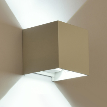 LEDER Box Outdoor Wall Lamp