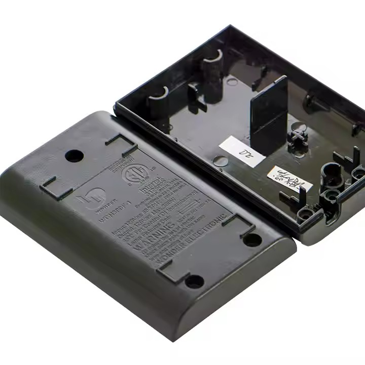 Plastic Parts Cover Injection Molding4