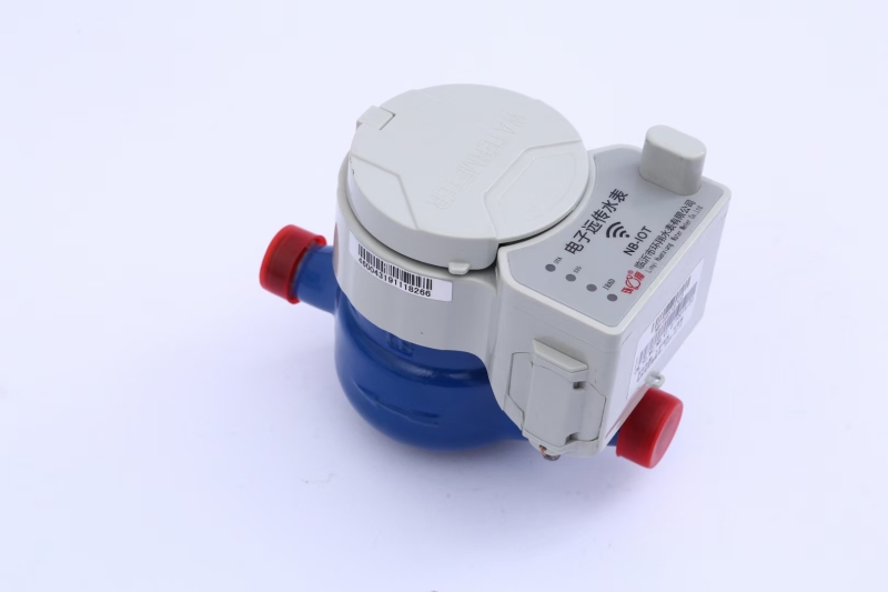 Wireless telecommunication water meter