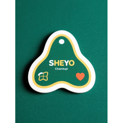 Alien cardboard cutout design