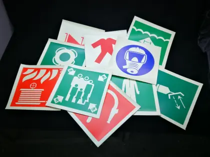 REALGLOW IMO DIRECTION SIGN