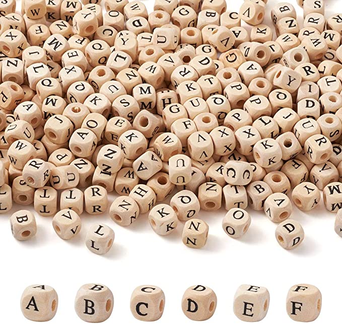 520pcs/cubo de saco de miçangas de madeira 26 letras 10mm