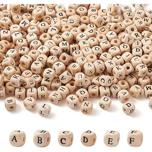 520pcs / sac Cube Perles en bois 26 lettres 10 mm