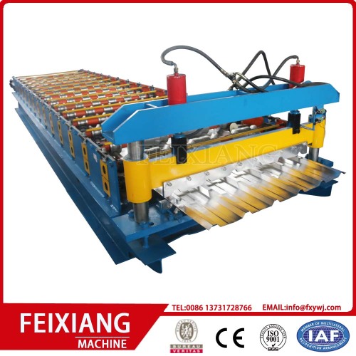 Color steel trapezoidal panel roll forming machine