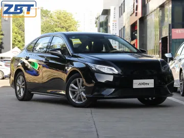 Nouveau véhicule énergétique AION S EV Smart Sport Sedan Car intelligent Luxury Electric Car avec une batterie de lithium ternaire