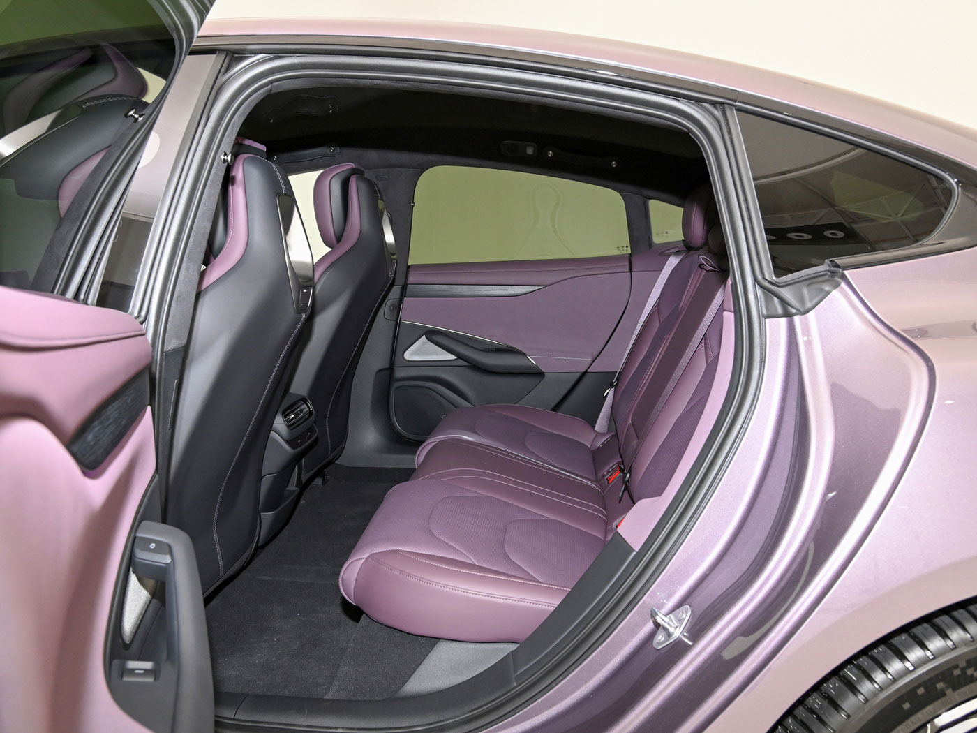 Xiaomi SU7 High Quality Remote Electric Vehicle