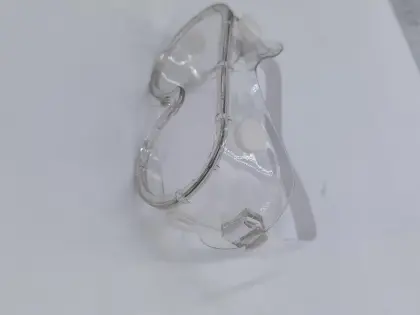 High light transmission multifunctional goggles