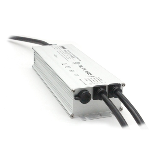 Los controladores LED IP65 de 150 W suministran energía LED