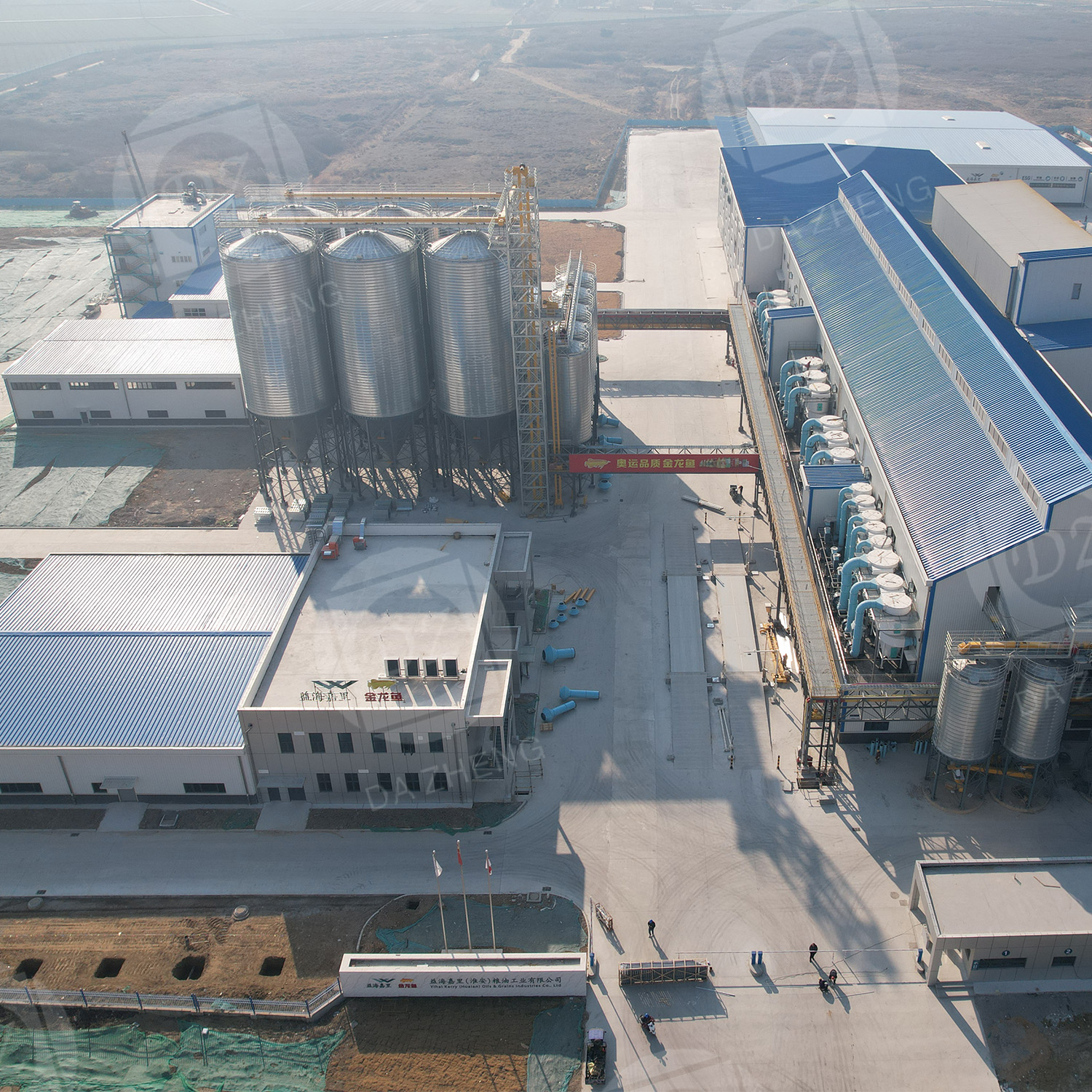 Welded steel plate silo for bulk storage