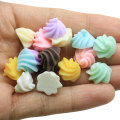 Polychrom Mini Butterkekse geformte Perlen Slime DIY Craft Decor Charms 100pcs / bag Handgemachte Telefon Shell Spacer