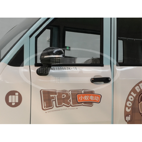 Yaşlılar için elektrikli üç tekerlekli bisiklet
