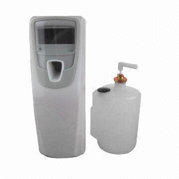 Non-aerosol dispenser with refillable bottle, liquid spray use water based deodorant, 550ml capacity