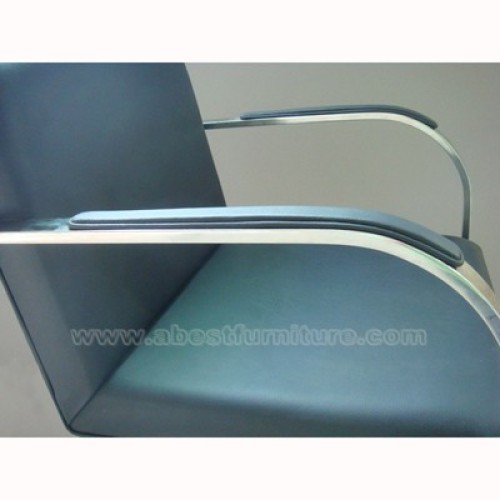 Brno Flat Chair