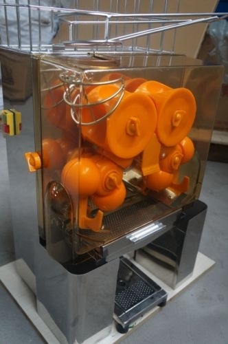 Auto Feed Hopper Automatic Orange Squeezer