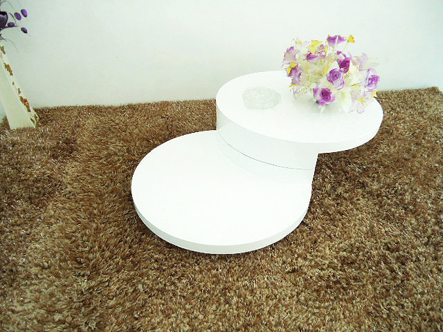 Swivel coffee table