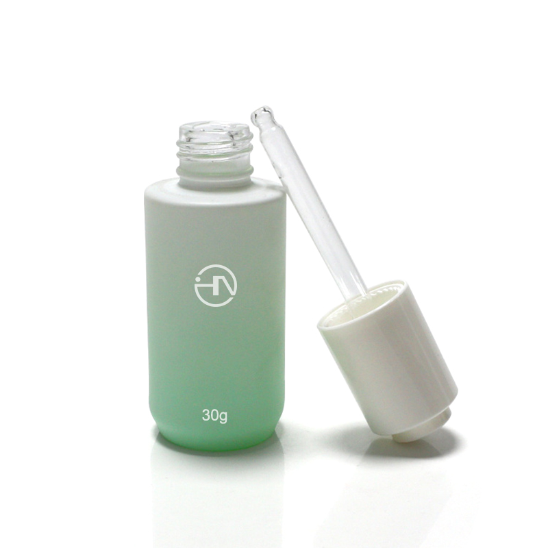 empty glass dropper bottles
