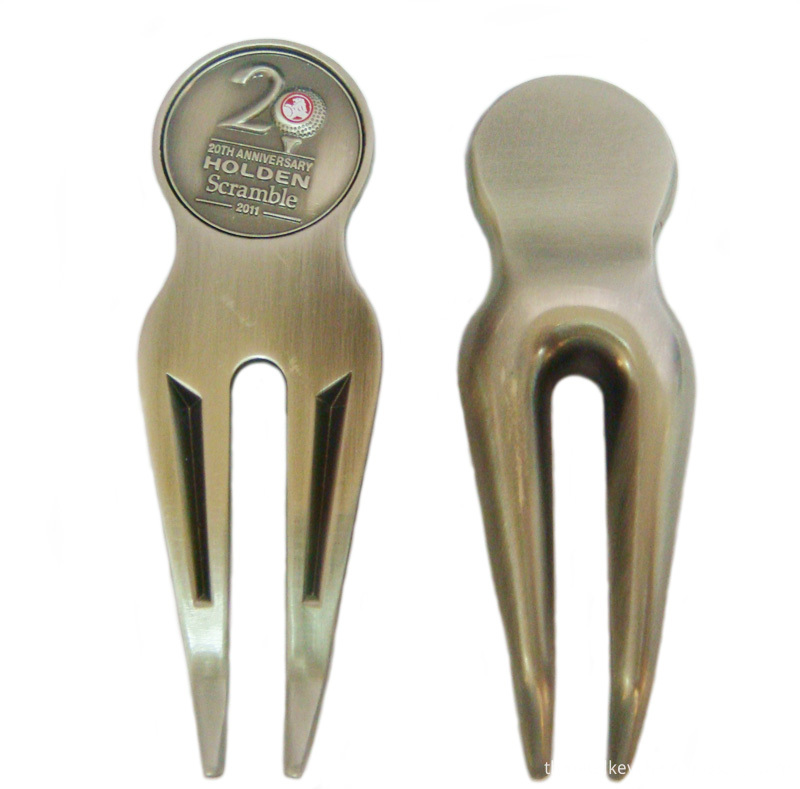 custom divot tool