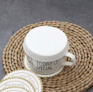 Manufacturer direct sale 6cm or customized sizes hotel paper cup mat and lid
