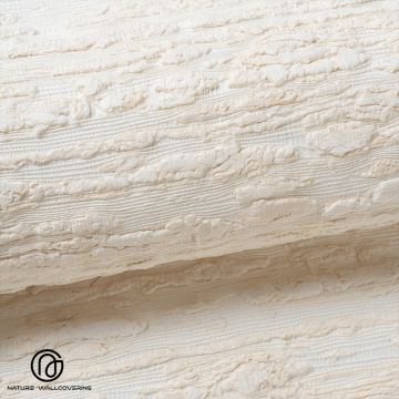 تصميم سحابي أنيق باللون الأبيض الفاتح لمساحات المعيشة