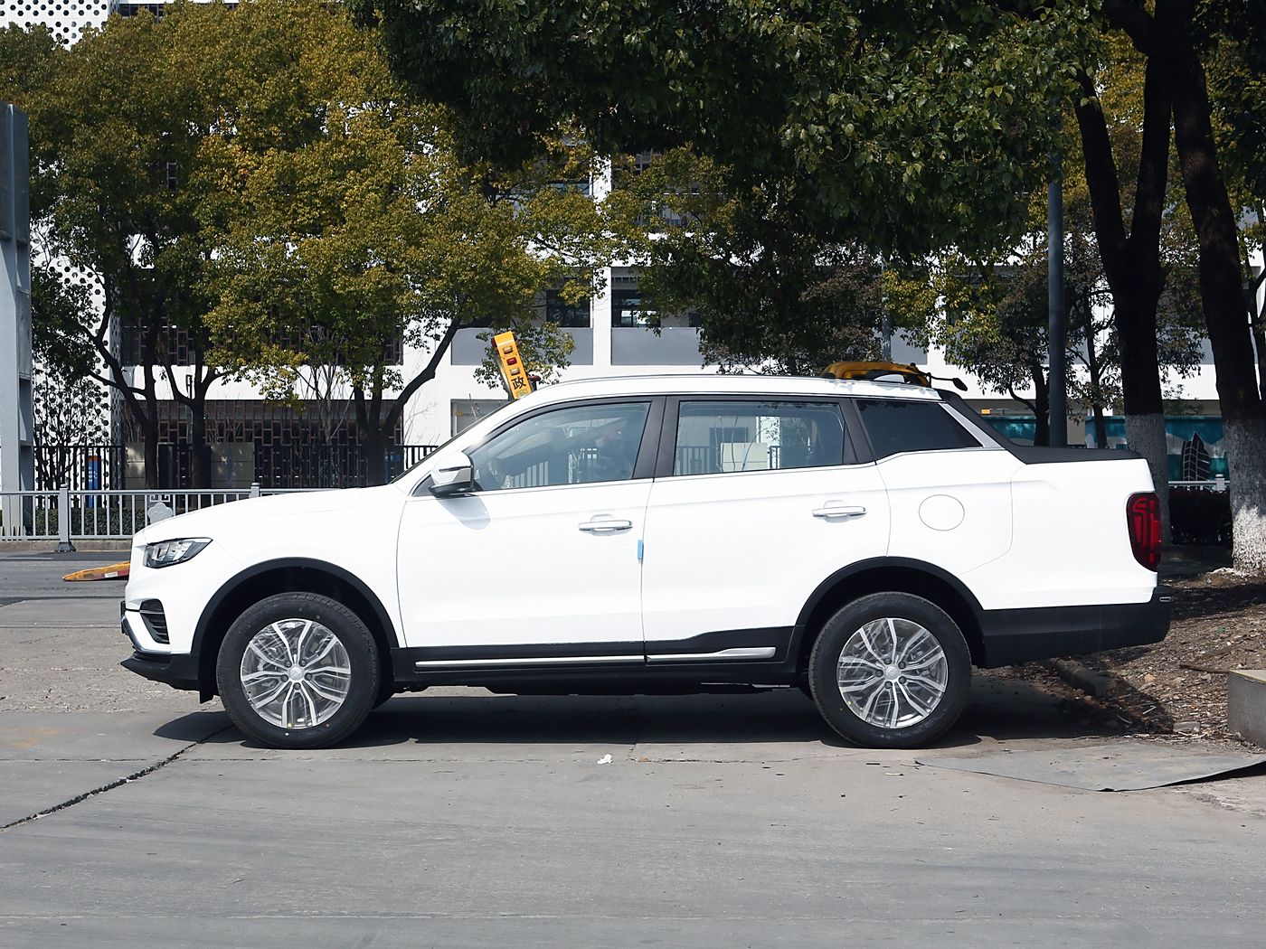 Farizon FX 2021 1.8T Smart Connected