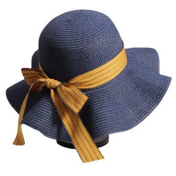 Ladies' Large Brim Beach Straw Hat - Sun Protection and Fashion for Summer Seaside Vacations