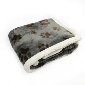Lovely Pets Mat Design: Paw Print Cozy Blankets for Dogs and Cats