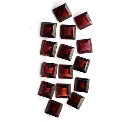 Square Cut Red Gemstone Garnet for Jewelry Making
