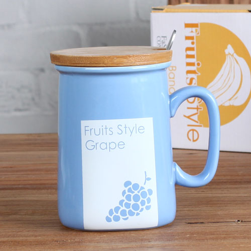 Fruit design mug with lid