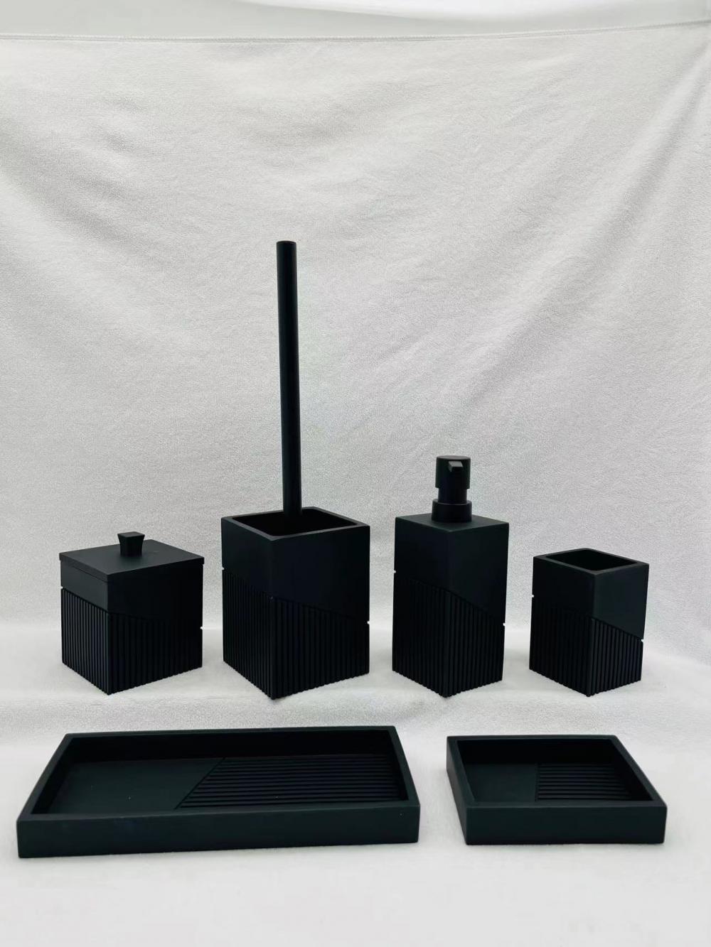 Black square bath set resin bottle