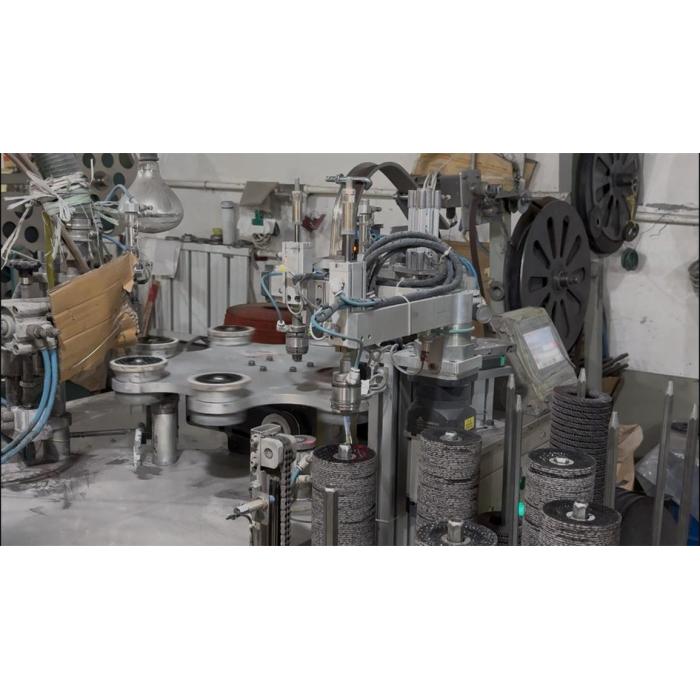 Высокопроизводительный коричневый лепестковый диск из плавленого глинозема