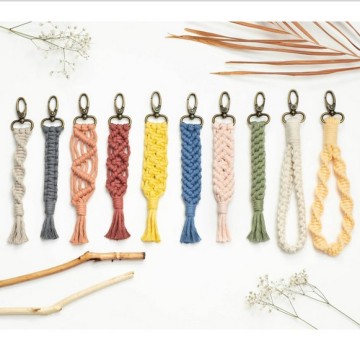 Handmade Macrame Keychain with Tassel: A Stylish Boho Wristlet for Your Car Keys