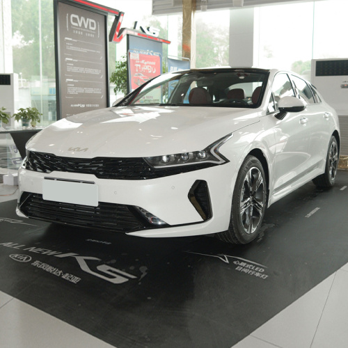 Использовал седан Kia K5 National VI